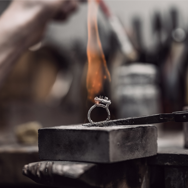 Ring · Vander Avort UNIQUE · met sunstone en diamant