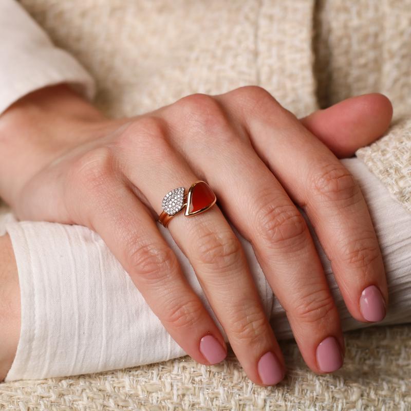 Ring · Bigli MINI LEAVES · met 0.22ct diamant